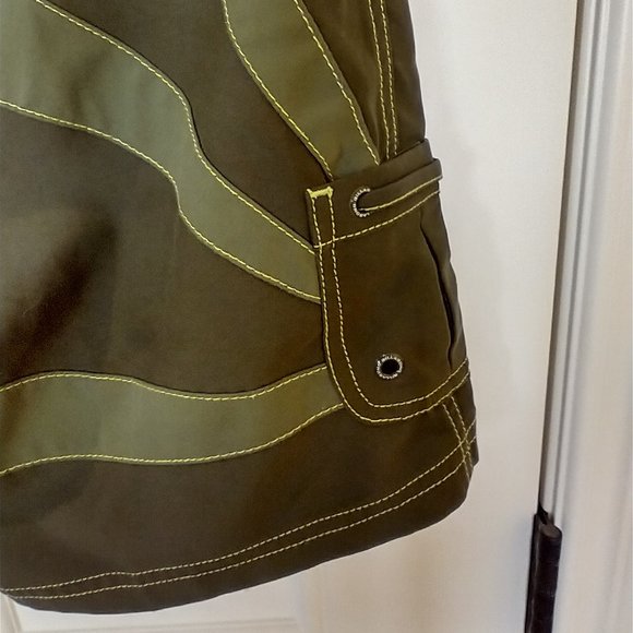 Women's Size 1 (XS) Billabong green Board Shorts - Picture 7 of 9